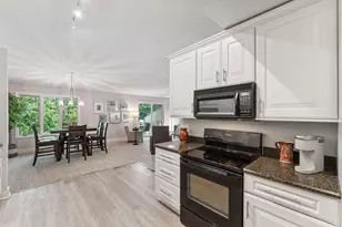 6368 Pheasant Ct, Edina, MN 55436 - Photo 9