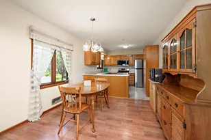 10634 Wellington Ln N, Maple Grove, MN 55369 - Photo 7