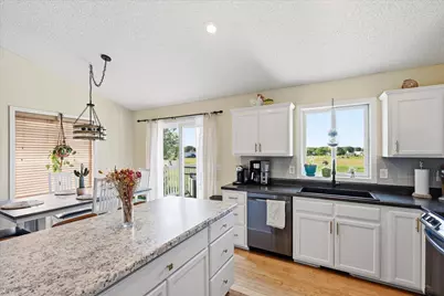 350 Horizon Drive, Le Center, MN 56057 - Photo 17