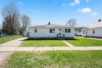 625 E Mark Street, Winona, MN 55987 - Photo 1