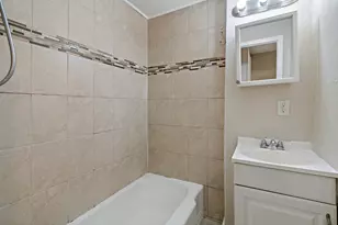 910 Wilson Ave, Saint Paul, MN 55106 - Photo 21