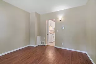 910 Wilson Ave, Saint Paul, MN 55106 - Photo 9