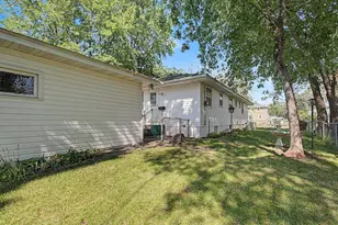 160 109th Ave NE, Blaine, MN 55434 - Photo 11