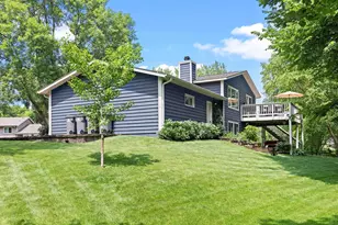 7023 Park View Ln, Eden Prairie, MN 55346 - Photo 45