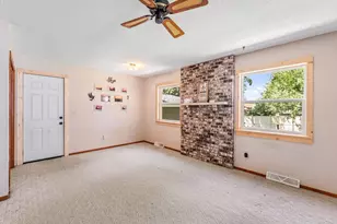 121 E Lincoln St, Caledonia, MN 55921 - Photo 13