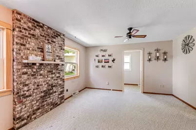 121 E Lincoln Street, Caledonia, MN 55921 - Photo 15