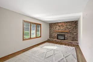 3016 Lakewood Dr N, Maplewood, MN 55109 - Photo 13