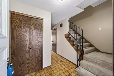 3016 Lakewood Drive N, Maplewood, MN 55109 - Photo 5