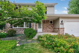 3016 Lakewood Dr N, Maplewood, MN 55109 - Photo 3