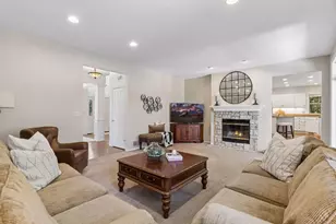 491 Harbor Ct, Shoreview, MN 55126 - Photo 9