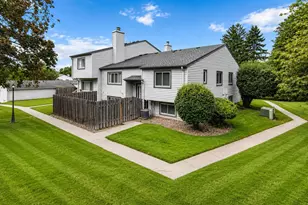 3459 Highlander Dr, Eagan, MN 55122 - Photo 15