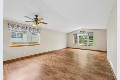 819 7th Avenue NE, Buffalo, MN 55313 - Photo 9