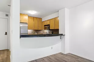 401 1st Street S, Minneapolis, MN 55401 - Photo 15