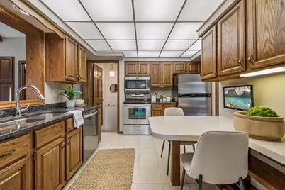 2345 Xylon Avenue N, Golden Valley, MN 55427 - Photo 7