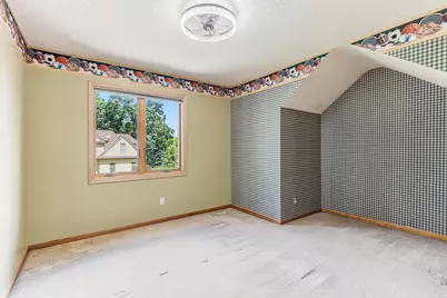 2413 Bridle Creek Trail, Chanhassen, MN 55317 - Photo 23