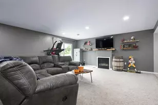 869 161st St, Hammond, WI 54015 - Photo 7