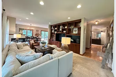 401 Rolling Hills Drive, Mound, MN 55364 - Photo 11