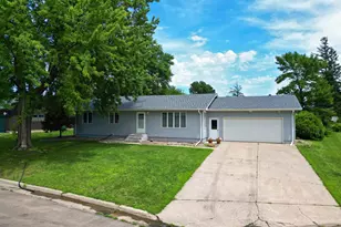551 6th St E, Hector, MN 55342 - Photo 25