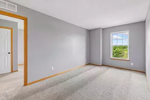 1020 Princeton Ave, Shakopee, MN 55379 - Photo 19