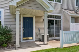 1020 Princeton Ave, Shakopee, MN 55379 - Photo 3