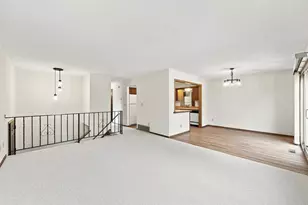 4233 Thornhill Ln, Vadnais Heights, MN 55127 - Photo 9