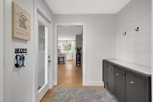 229 Byrondale Ave, Wayzata, MN 55391 - Photo 9