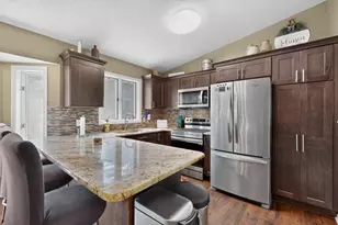 5746 Logan St SE, Rochester, MN 55904 - Photo 15