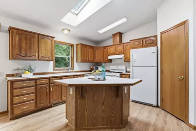 1534 Larpenteur Avenue E, Saint Paul, MN 55109 - Photo 13