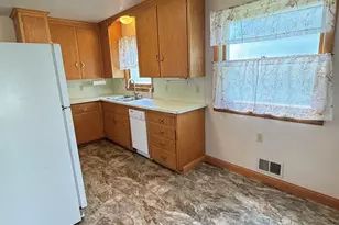 615 2nd Ave NW, New Brighton, MN 55112 - Photo 7