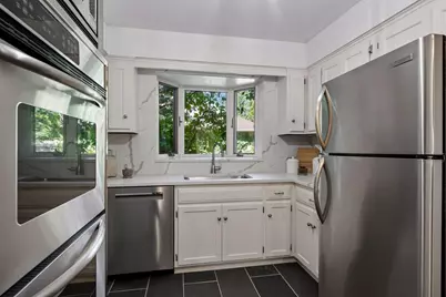1766 Emerson Avenue S, Minneapolis, MN 55403 - Photo 17