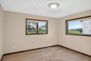 3413 Stonehedge Dr NE, Rochester, MN 55906 - Photo 37
