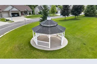 3413 Stonehedge Drive NE, Rochester, MN 55906 - Photo 49