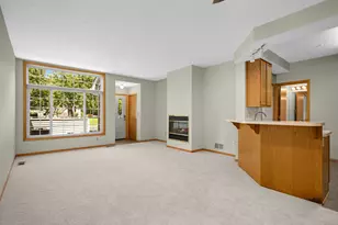 8775 Branson Dr, Inver Grove Heights, MN 55076 - Photo 5