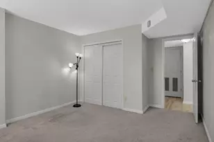 66 9th St E, Saint Paul, MN 55101 - Photo 17