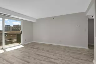 66 9th St E, Saint Paul, MN 55101 - Photo 7