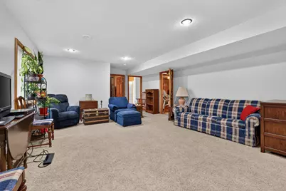 810 7th Avenue SW, Pine Island, MN 55963 - Photo 27