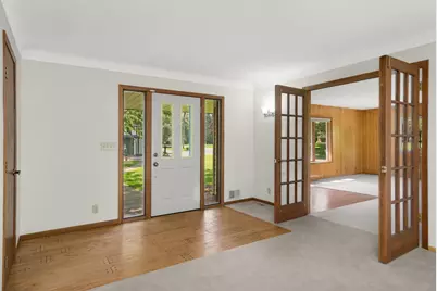 2878 Meadowlark Lane, Maplewood, MN 55109 - Photo 9