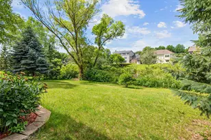 8417 Ashford Rd, Woodbury, MN 55125 - Photo 25