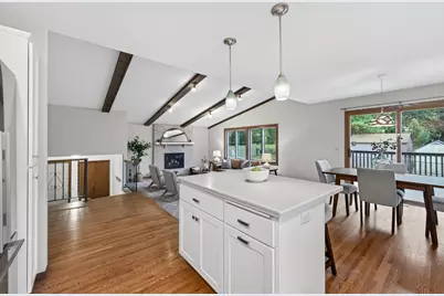8715 N Brook Avenue N, Brooklyn Park, MN 55428 - Photo 17