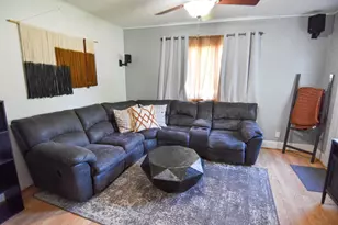 606 Kendall Ave S, Thief River Falls, MN 56701 - Photo 5