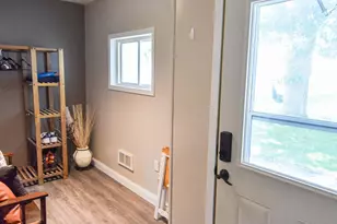 606 Kendall Ave S, Thief River Falls, MN 56701 - Photo 25