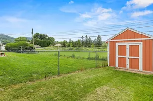 317 Emherst St, Winona, MN 55987 - Photo 27