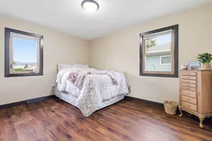 317 Emherst St, Winona, MN 55987 - Photo 17