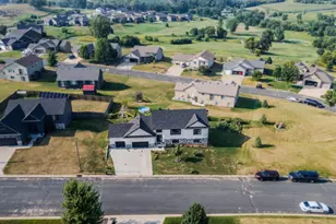 856 Golfview Ave, Zumbrota, MN 55992 - Photo 3