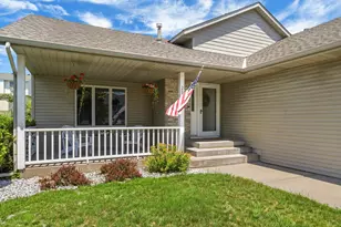 2537 Southcrest Ave E, Maplewood, MN 55119 - Photo 3