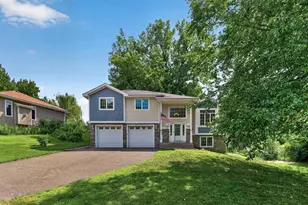 633 Burlington Rd, Saint Paul, MN 55119 - Photo 1