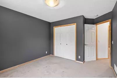 633 Burlington Road, Saint Paul, MN 55119 - Photo 33