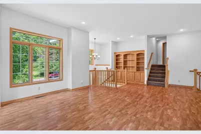 633 Burlington Road, Saint Paul, MN 55119 - Photo 9