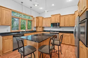 633 Burlington Rd, Saint Paul, MN 55119 - Photo 15