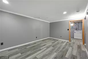 1066 Beatrice St, Eagan, MN 55121 - Photo 19